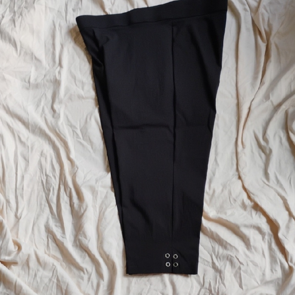 Counterparts Women's Black Capris with Button Detail